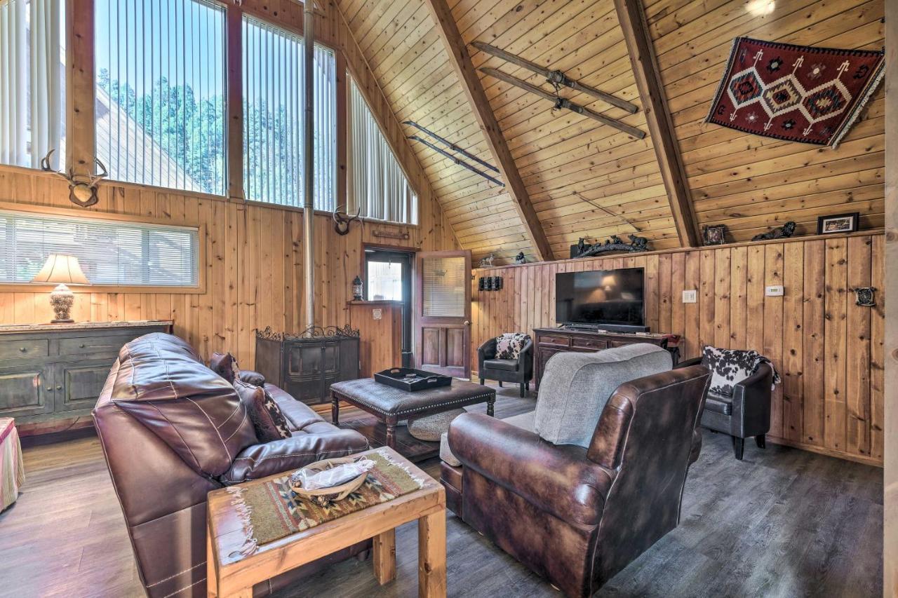 Ski-Inandski-Out Red River Cabin With Mtn Views! Buitenkant foto