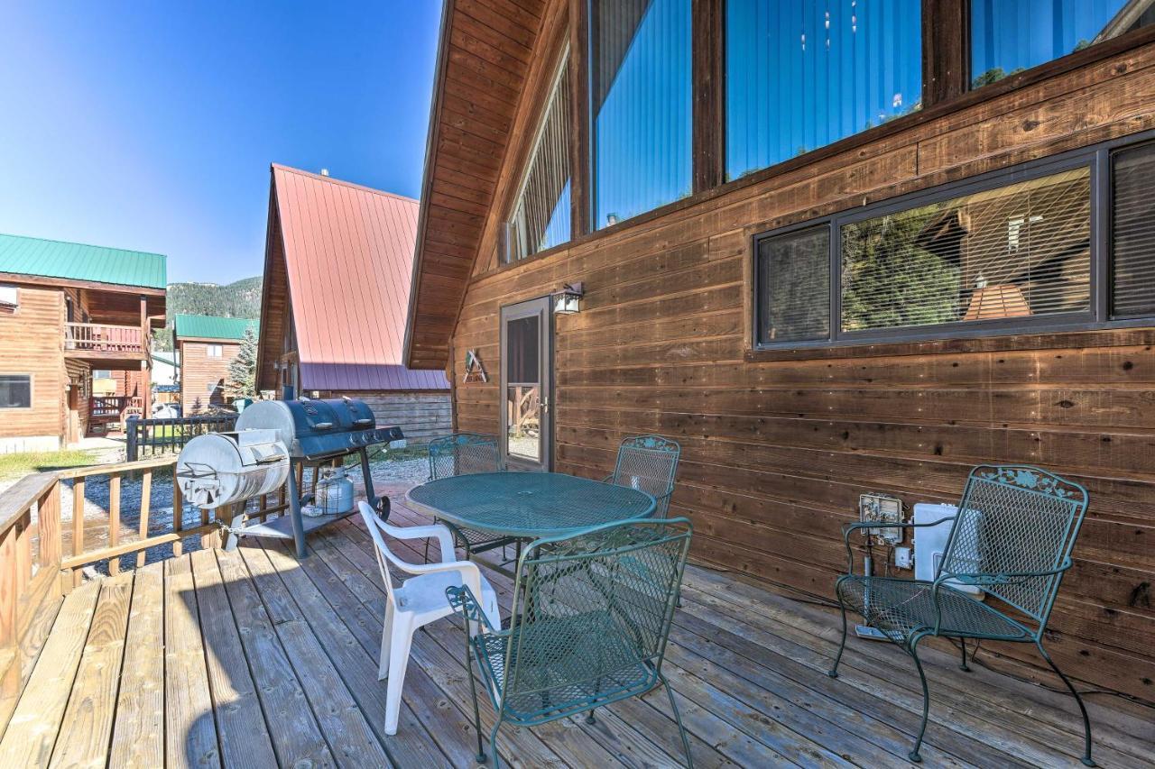 Ski-Inandski-Out Red River Cabin With Mtn Views! Buitenkant foto
